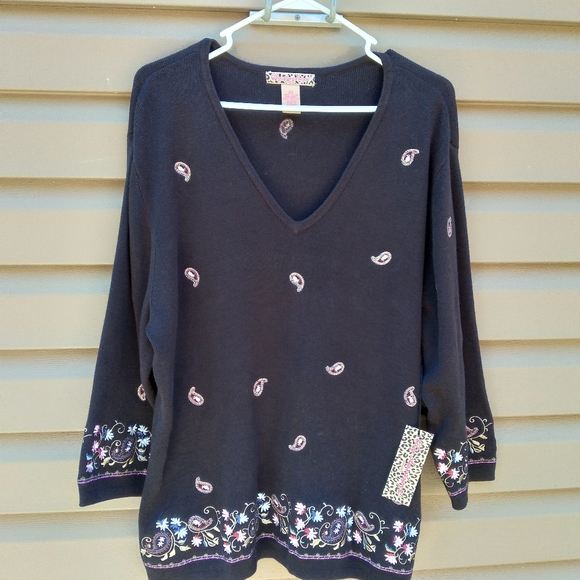Lily Stanhope 3x Black Embroidered Sweater - Picture 8 of 8
